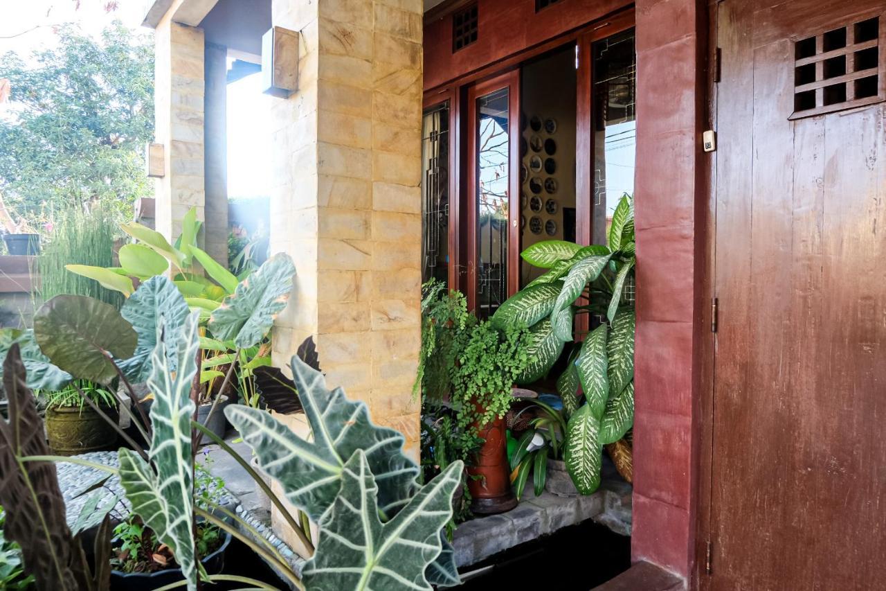 Unique Homestay 443 Джокьякарта Экстерьер фото