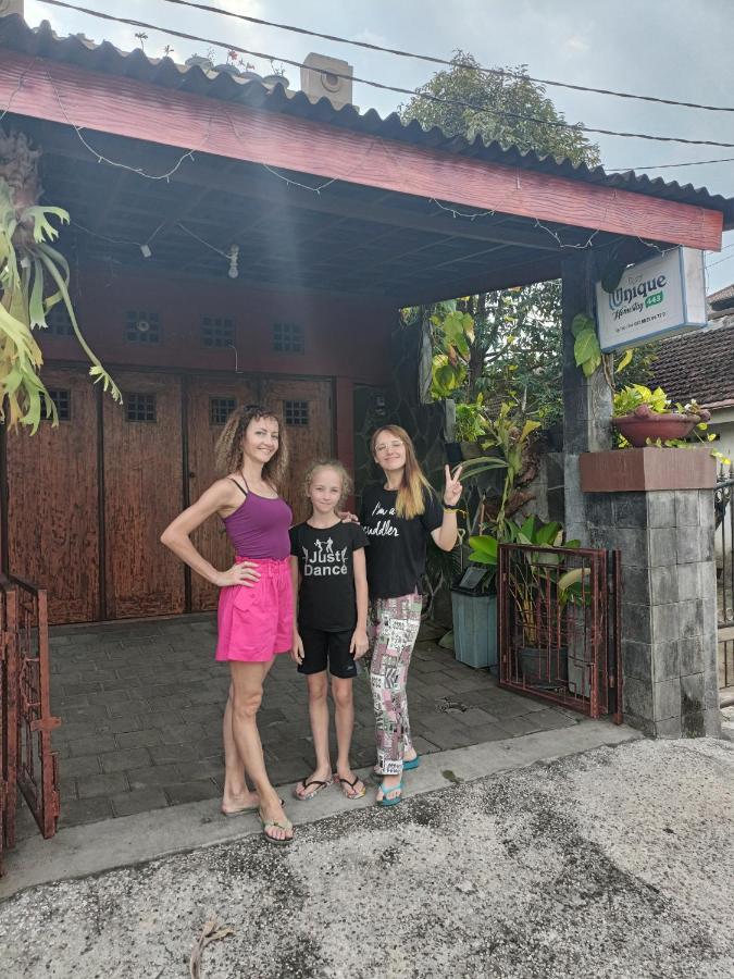Unique Homestay 443 Джокьякарта Экстерьер фото