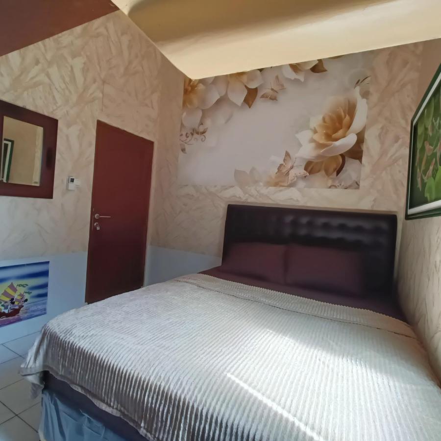 Unique Homestay 443 Джокьякарта Экстерьер фото