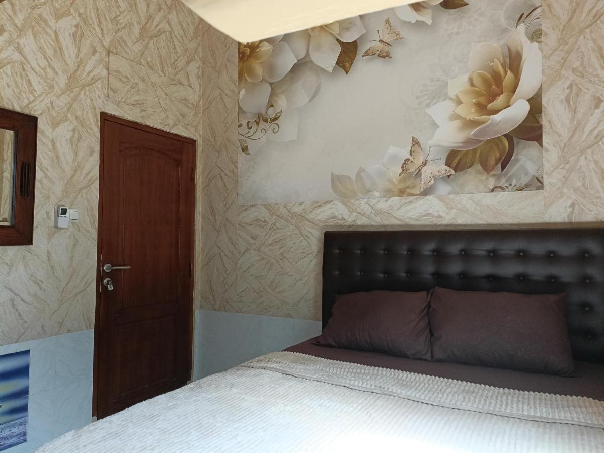 Unique Homestay 443 Джокьякарта Экстерьер фото